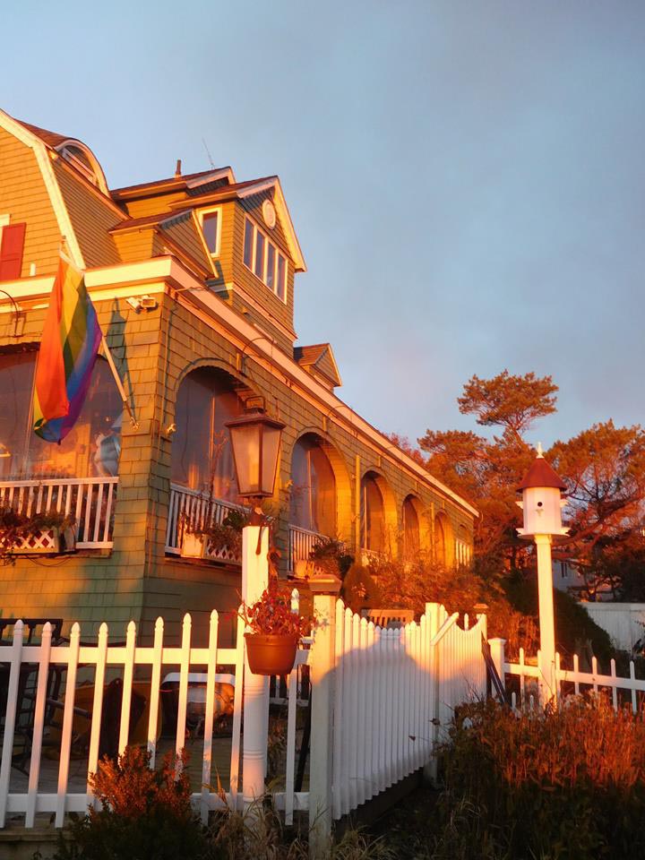 Oceanfront Bed & Breakfast in Ogunquit, Maine at Rockmere Bed & Breakfast